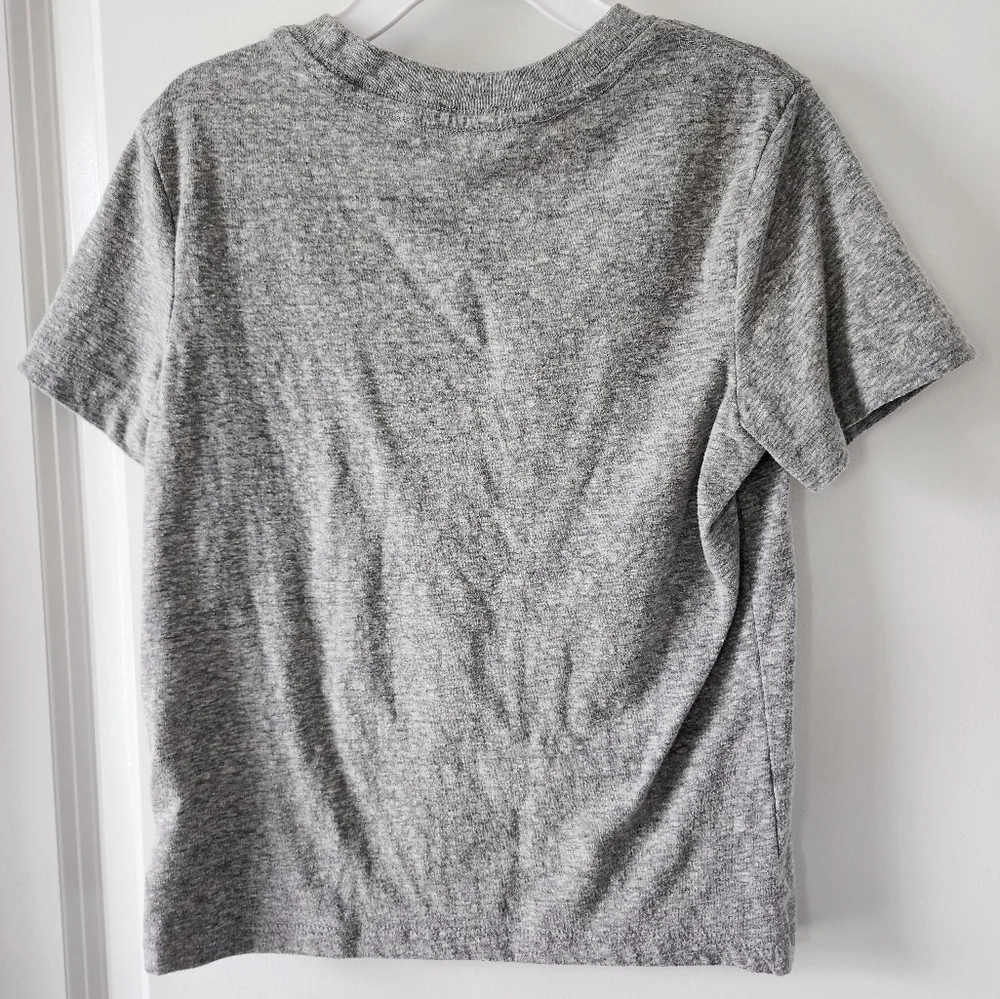 sz 5 Old Navy‎ gray t-shirt minimalist basics neutral
